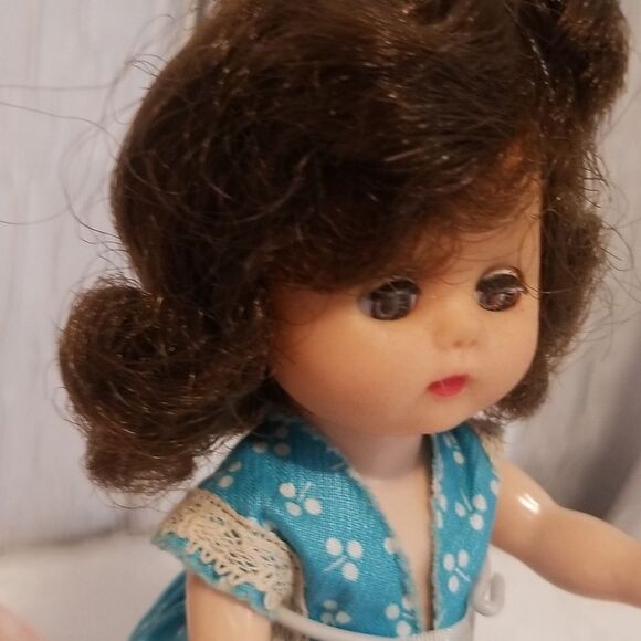 Vtg dolls late 50's and 60's Estate sale find GC Ginny 1977 - Picture 12 of 16